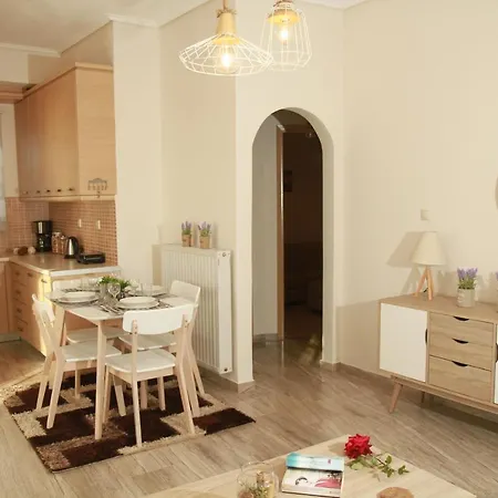 Petra Thea 4 アパート *